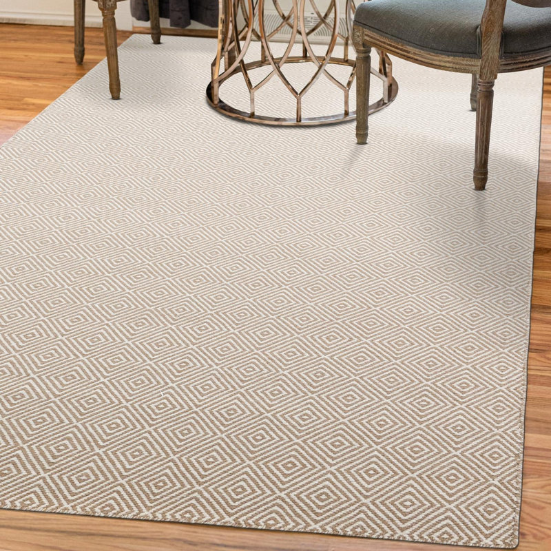 Traetyn Flatweave Wool Indoor Rug, Rectangle 2' x 3'1"