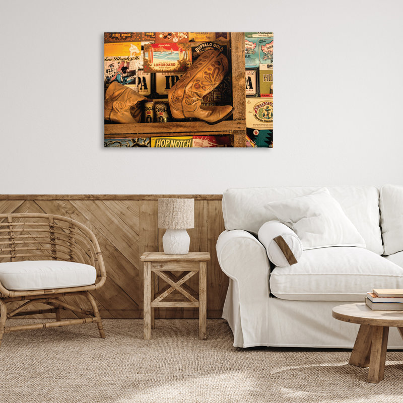 "Western bottes on Shelf" par JG Studios, H 24 po x l 36 po
