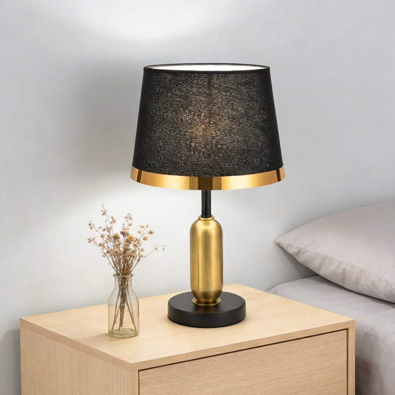 Lampe de table en métal Seben