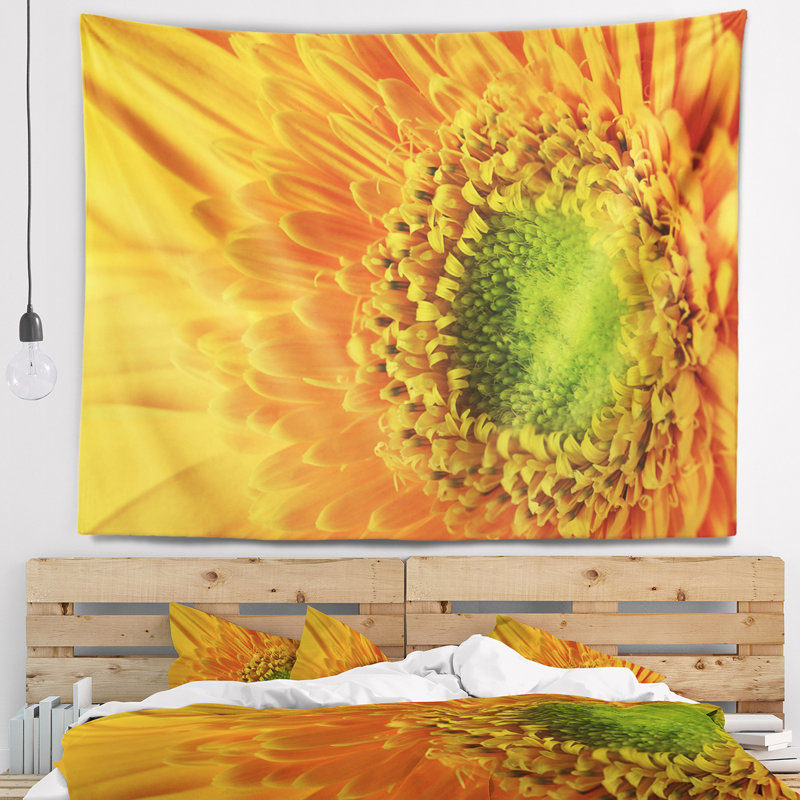 Tapisserie de marguerite jaune, H 50 po x l 60 po