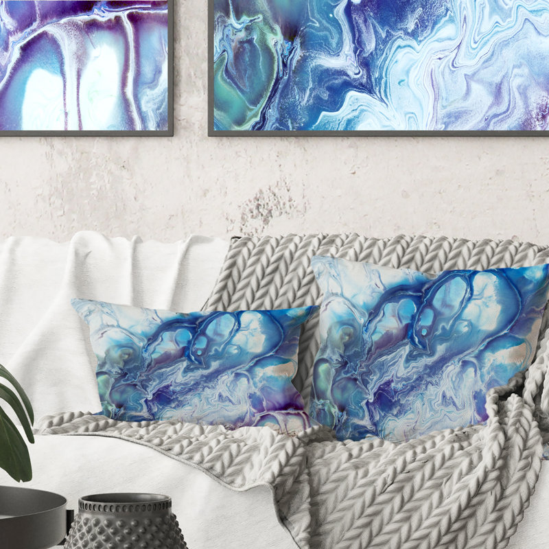 Coussin décoratif bleu et mauve à motif abstrait en marbre, 16 po x 16 po