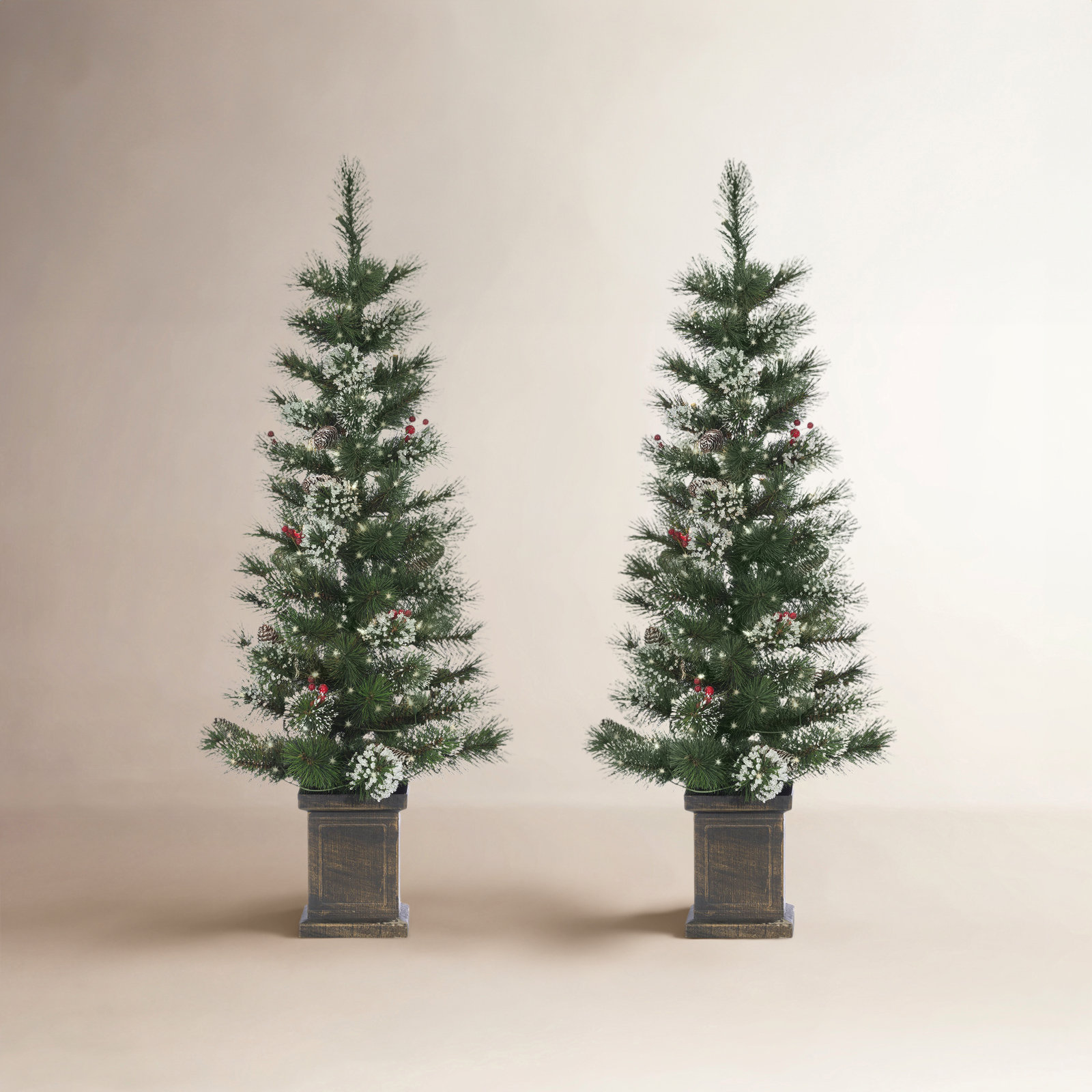 Potted 4' Pre-Lit Spruce Tree