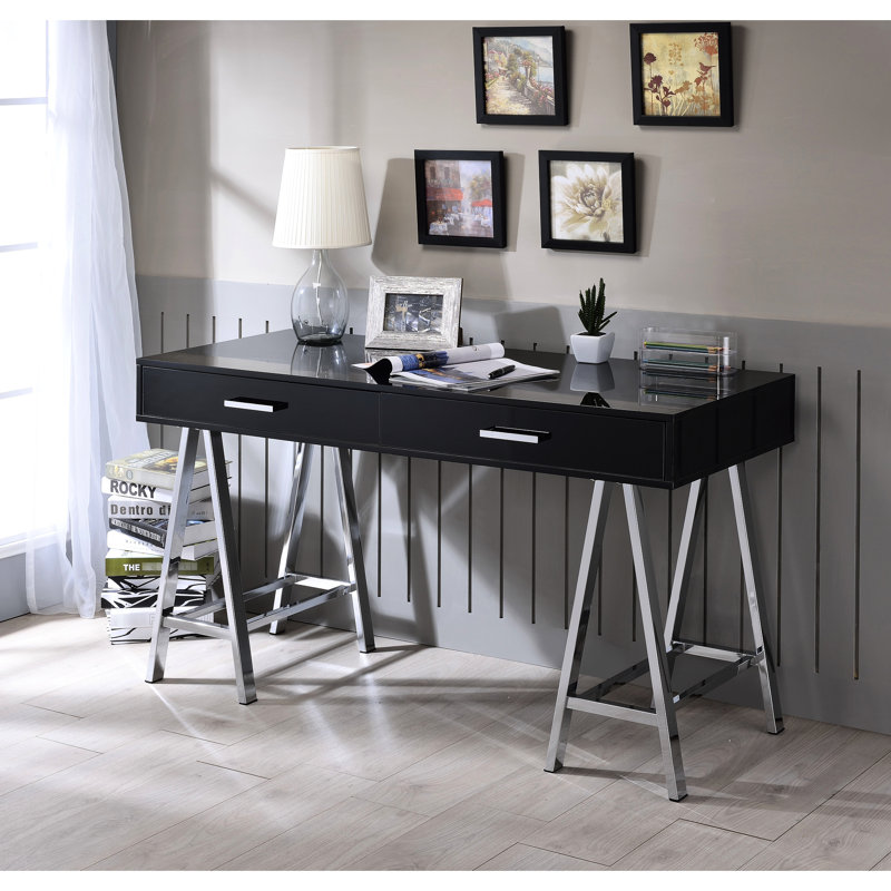 Bureau noir brillant avec prise et deux compartiments de rangement, 31.8" H x 53.41" W x 22.52" D