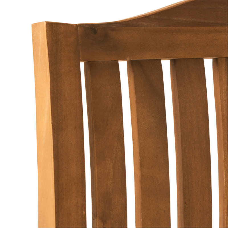 2 pièces de fauteuils de salle à manger d'extérieur - bois, coussins crème, l 26,75 po x H 35 po, siège H 18,75 po