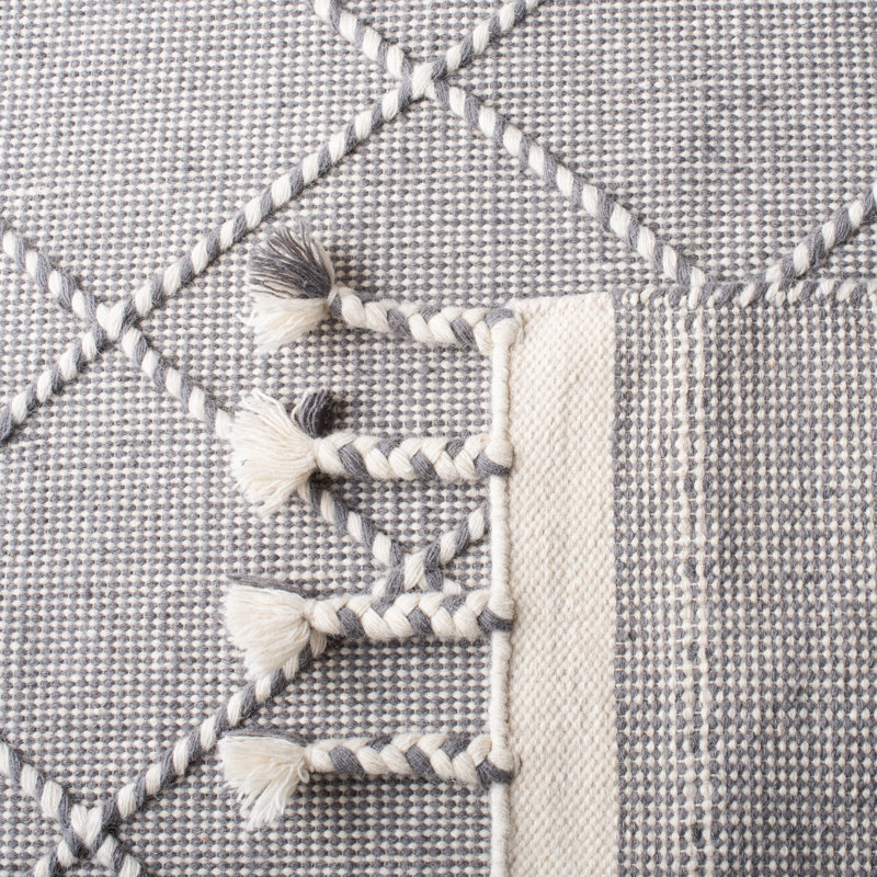 Casablanca Hand Loomed Wool/Cotton Geometric Rug in Light Gray, Rectangle 3' x 5'