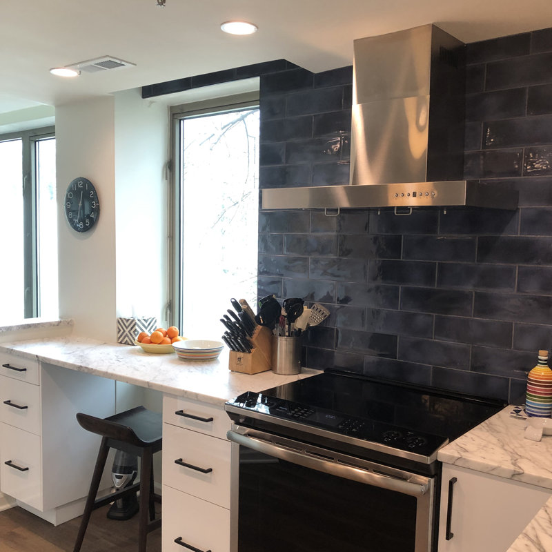 42" KE 400 CFM Convertible Wall Mount Range Hood in Brushed Stainless Steel