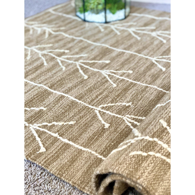 Tapis crème à flèches neutres, Rectangle 8 pi 2 po x 9 pi 10 po