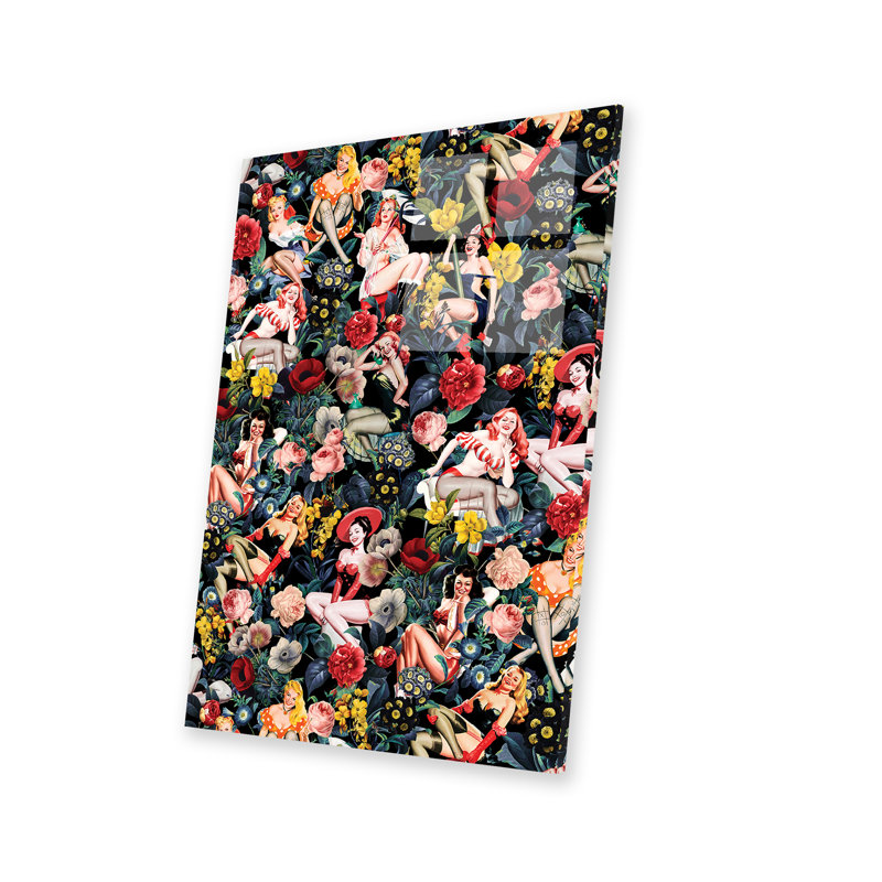 Fleurs et pin-up IV par Burcu Korkmazyurek