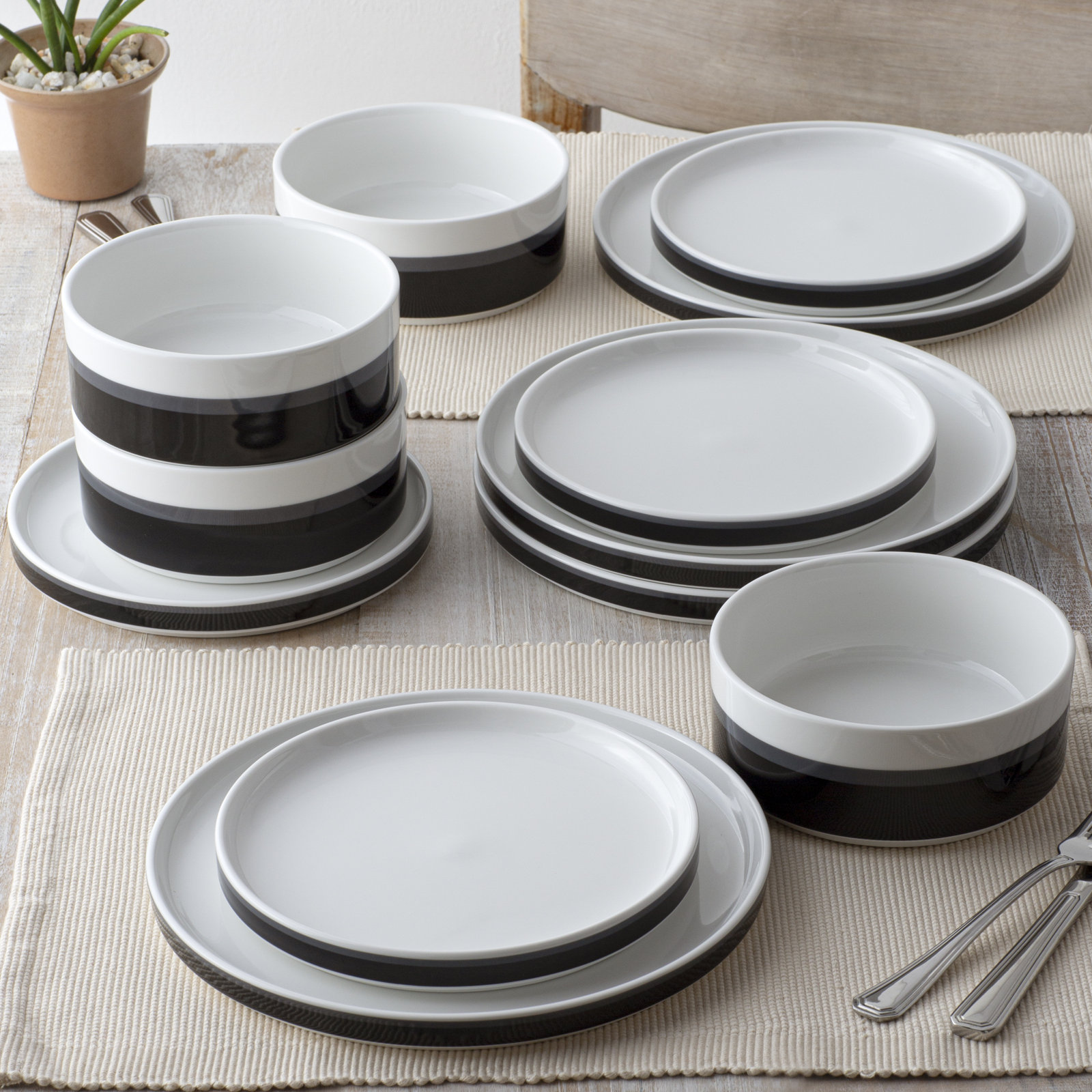 Noritake Colorstax Stripe Cereal Bowls, 6", 20 OZ., Black