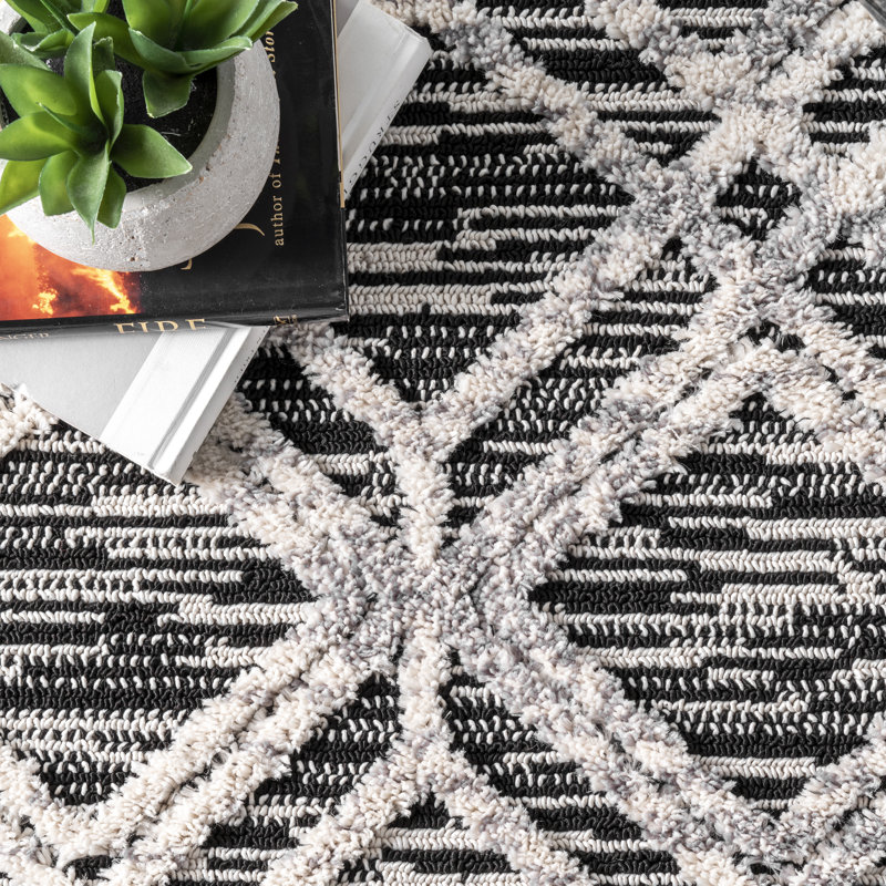 Geometric Area Rug, Rectangle 4' x 6' 8"
