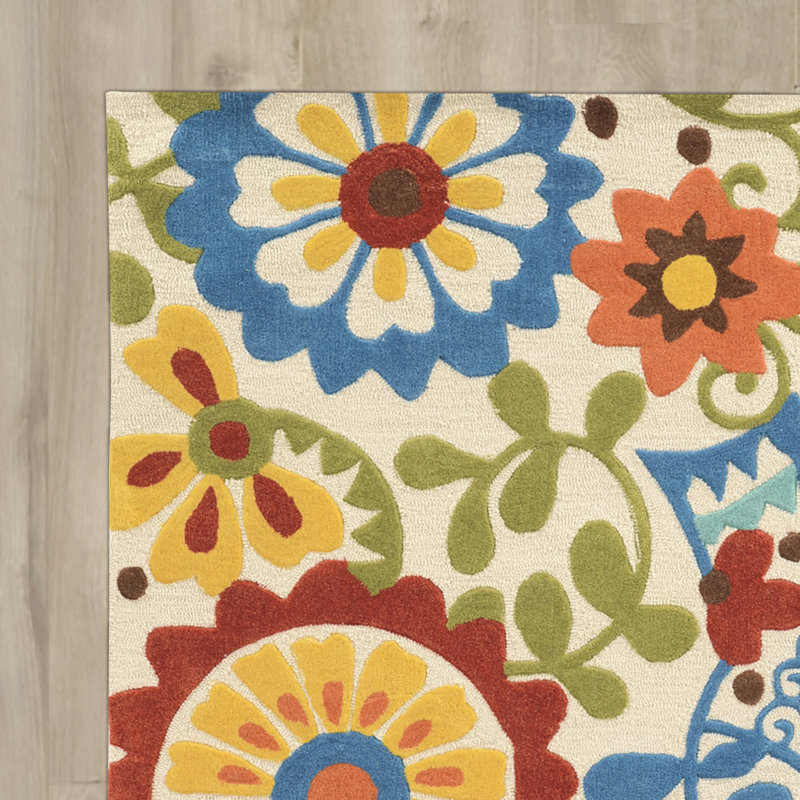 Kim Indoor Rug, 5' x 7'