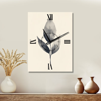 Ombre d'une feuille I - Horloge murale scandinave en métal, imprimée sur métal