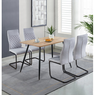 Mose 4 - Person Dining Set