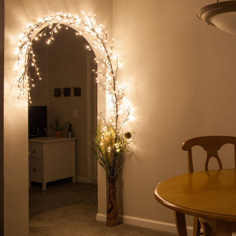 LED Climbing Vine Lighted Trees & Branches, Brown