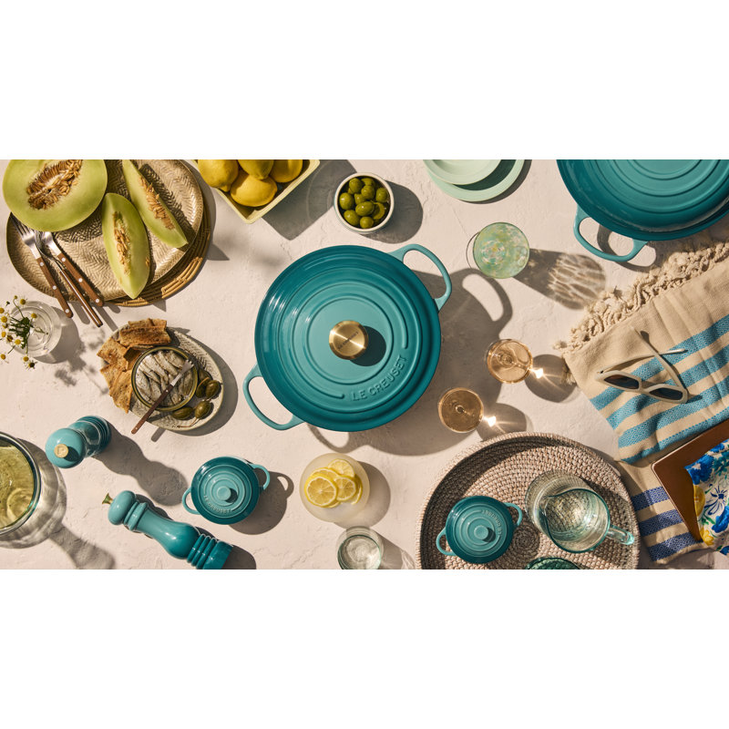 Le Creuset Signature Enaneled Cast Iron Deep Round Dutch Oven 6.5 Qt., Oyster, White, 6.5 quarts