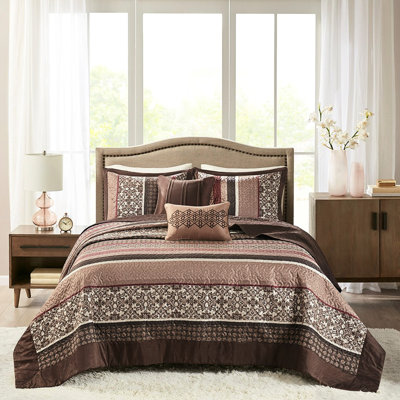 5 Piece Quilt - King/ King Red With Geometric And Themes Soft Back Pillows Designs