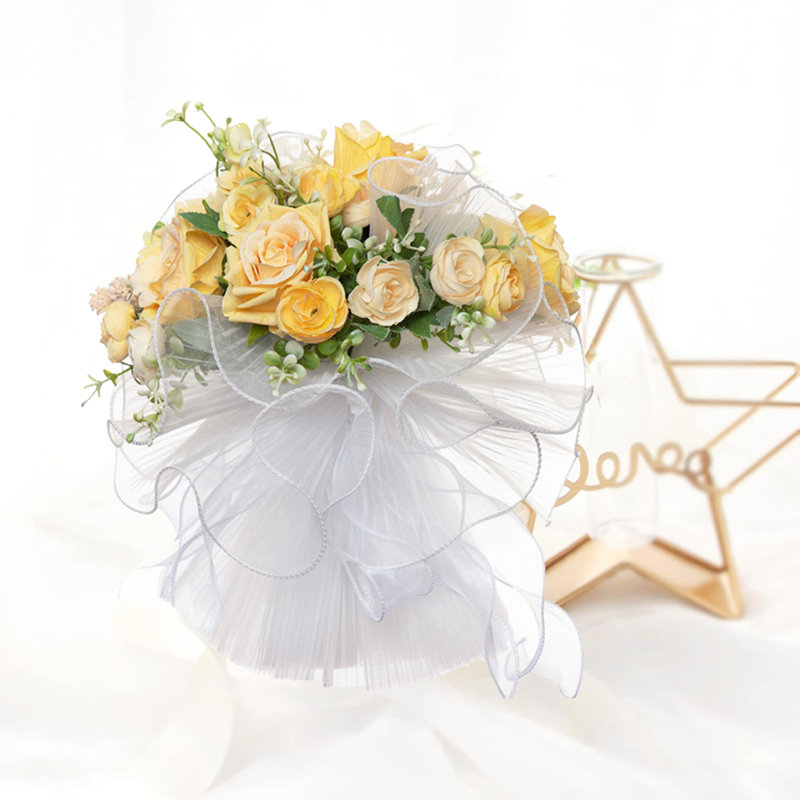 Bouquet de mariage pour demoiselle d'honneur, Ivoire