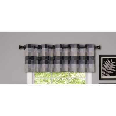 Cantonnière géométrique sur mesure 58 po