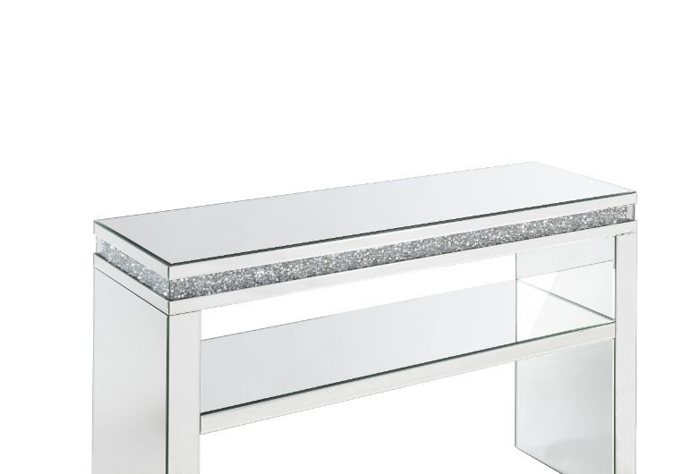 Vinia End Table