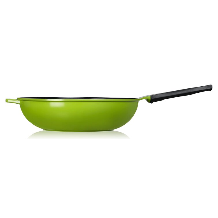 https://assets.wfcdn.com/im/85686731/resize-h755-w755%5Ecompr-r85/4789/47890264/Green+Earth+Wok+by+Ozeri%2C+with+Smooth+Ceramic+Non-Stick+Coating+%28100%25+PTFE+and+PFOA+Free%29.jpg