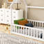 Lits de maison, structure en bois de pin simple, chambre d'enfant de ferme