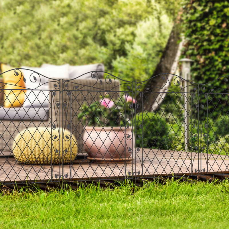 Outsunny 43'' Black Metal Garden Fence with Decorative Scrollwork