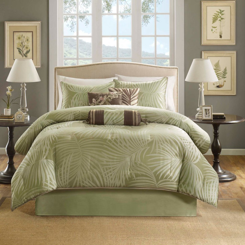 Alexandera Freeport, Queen Comforter + 7 Additional Pieces