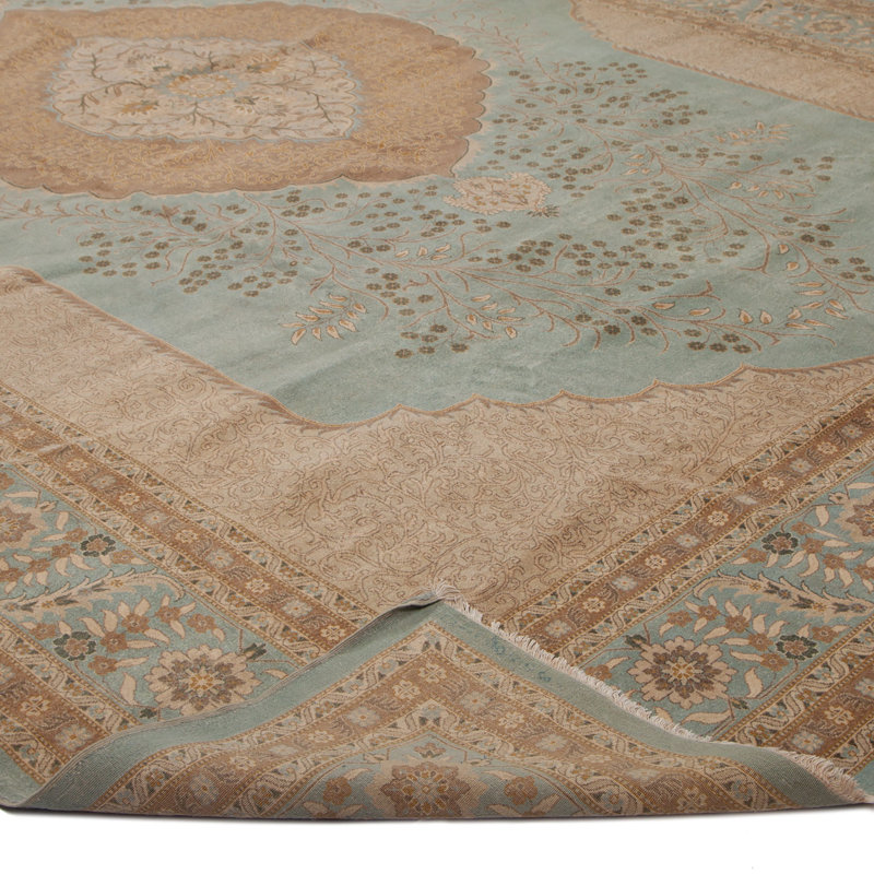 Brown Traditional Wool Rug - 11'11" x 17'8"
