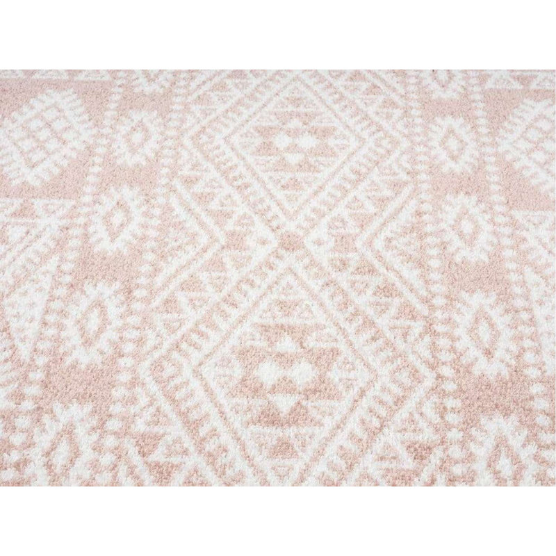 Tapis à motif tribal pêche et ivoire Amelia-Mae, Rectangle 8 pi 10 po x 13 pi