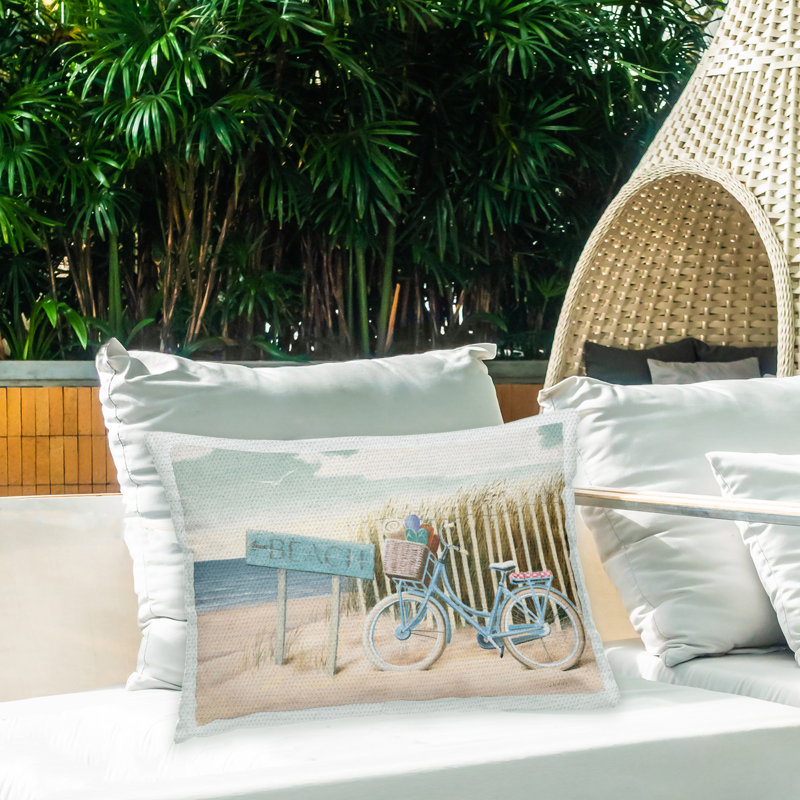 Coussin d'extérieur imprimé plage et plage par James Wiens