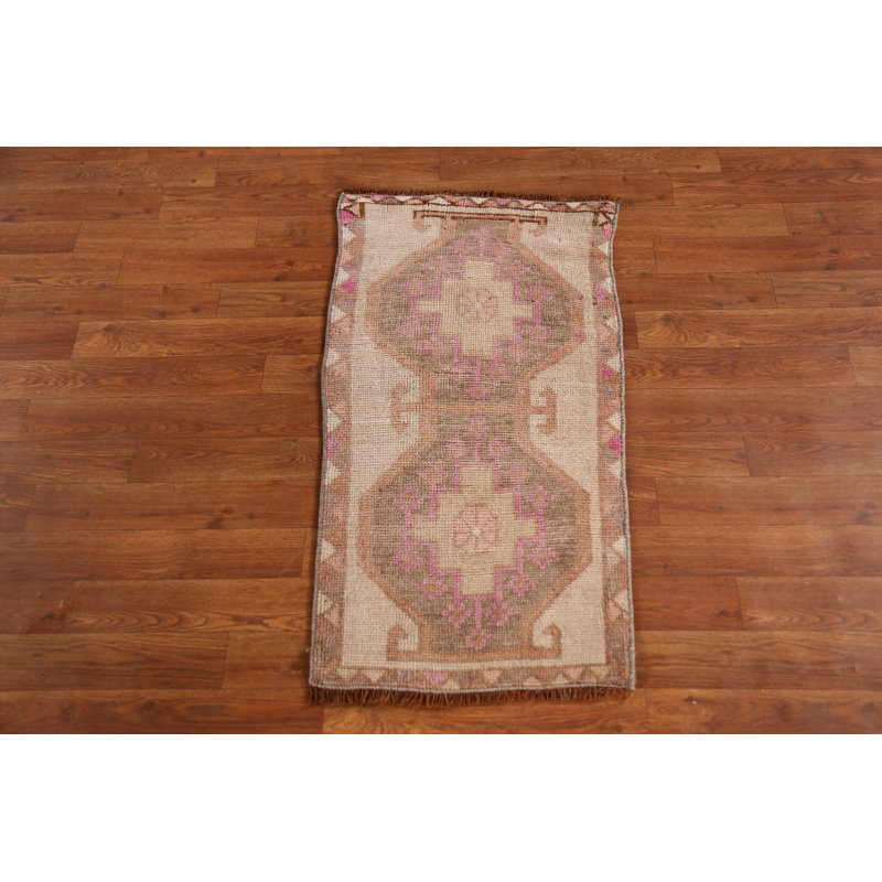 Tapis oriental tribal en laine Anatolian