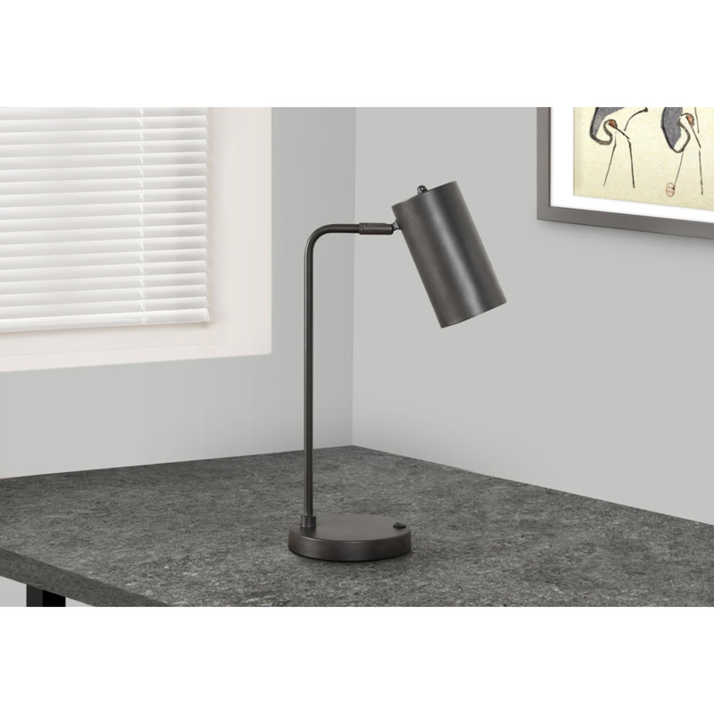 Lampe de table moderne avec port USB, métal et abat-jour