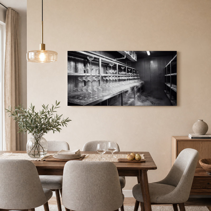 «Black and White Champagne Glasses in Frosty Freezer», art mural sur toile, L 58 po x H 28 po
