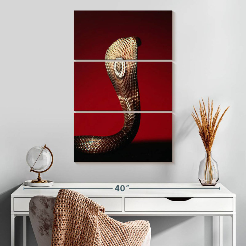 Brampt Cobra, 32" H x 20" W
