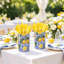 Porte-ustensiles de style méditerranéen à carreaux bleu citron et couverts jaunes jetables pour les décorations de fêtes d'été et les centres de table de mariage
