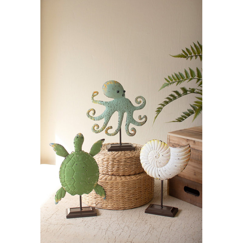 Ensemble de trois décorations côtières peintes