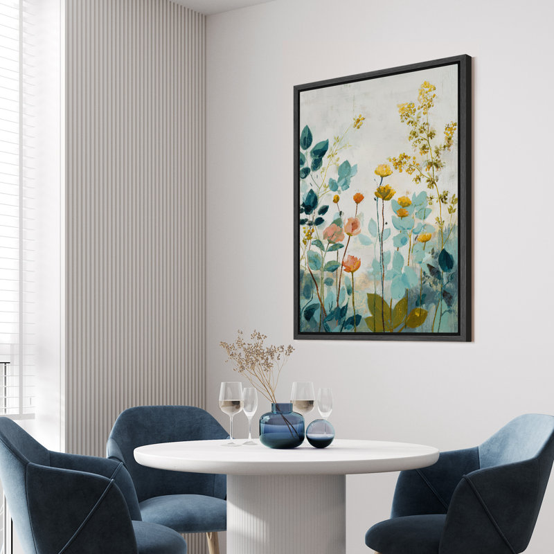 Soft White Wildflower Meadow in Green Tones Wall Art Decor Framed On Canvas Print, H 36 po x l 24 po, Noir
