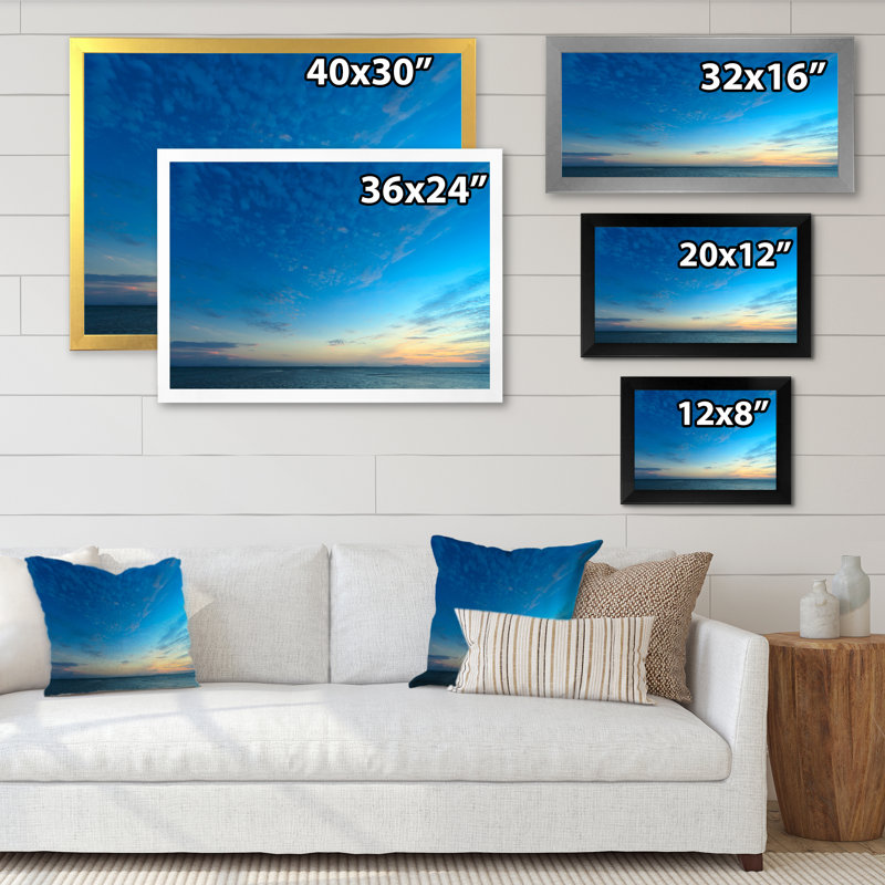 «Dramatic Tropical Sunset Sky III», peinture sur toile, Cadre d'angle fermé noir, H 8 po x l 12 po x P 1 po