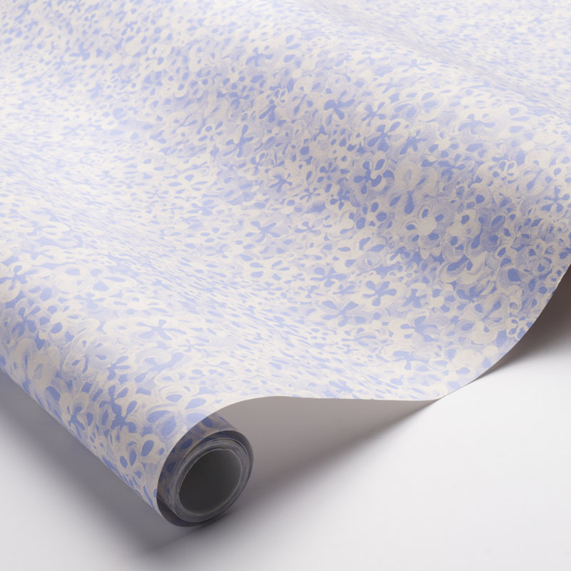 Papier peint Schumacher x Backdrop Superbloom, Bleuet