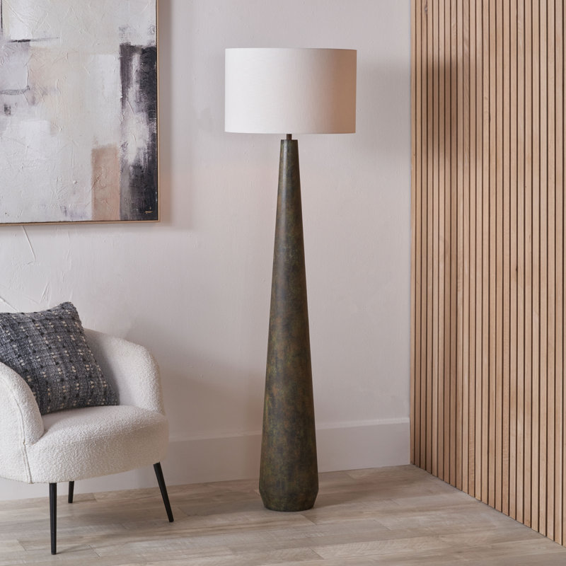 Nanuet 134cm Traditional Floor Lamp