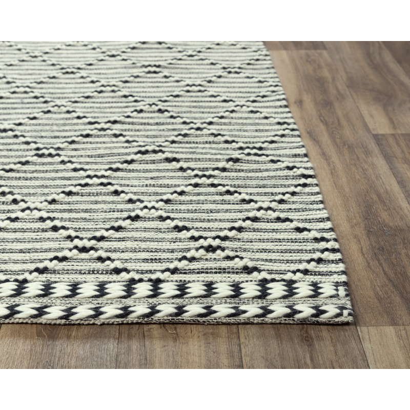 Dom Wool Geometric Indoor Rug, Rectangle 5' x 7'6"