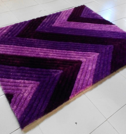 Tapis mauve tissé à la machine, 5 pi 3 po x 7 pi 2 po