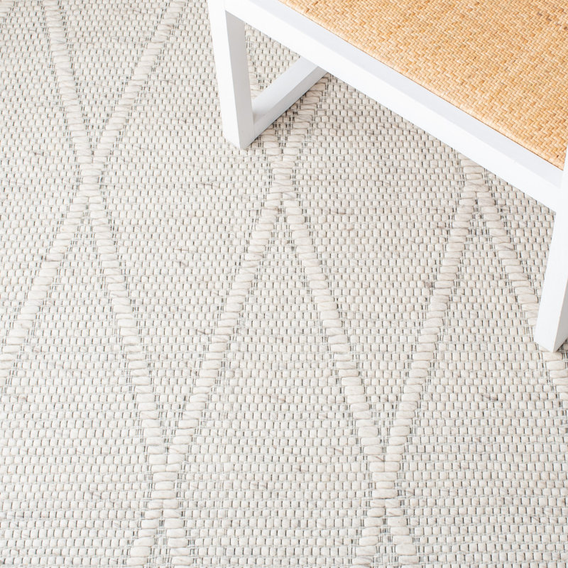 Saco Geometric Handmade Flatweave Ivory Area Rug, Rectangle 3' x 5'