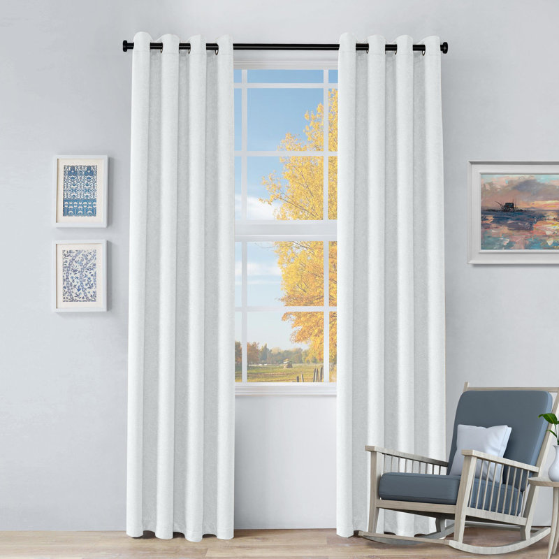 Paire de rideaux obscurcissant filtrant la lumière et thermique en polyester texturé Kinlaw, l 52" x L 84", Snow White