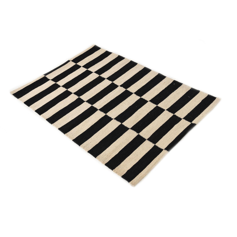 Tapis noir et blanc Noor