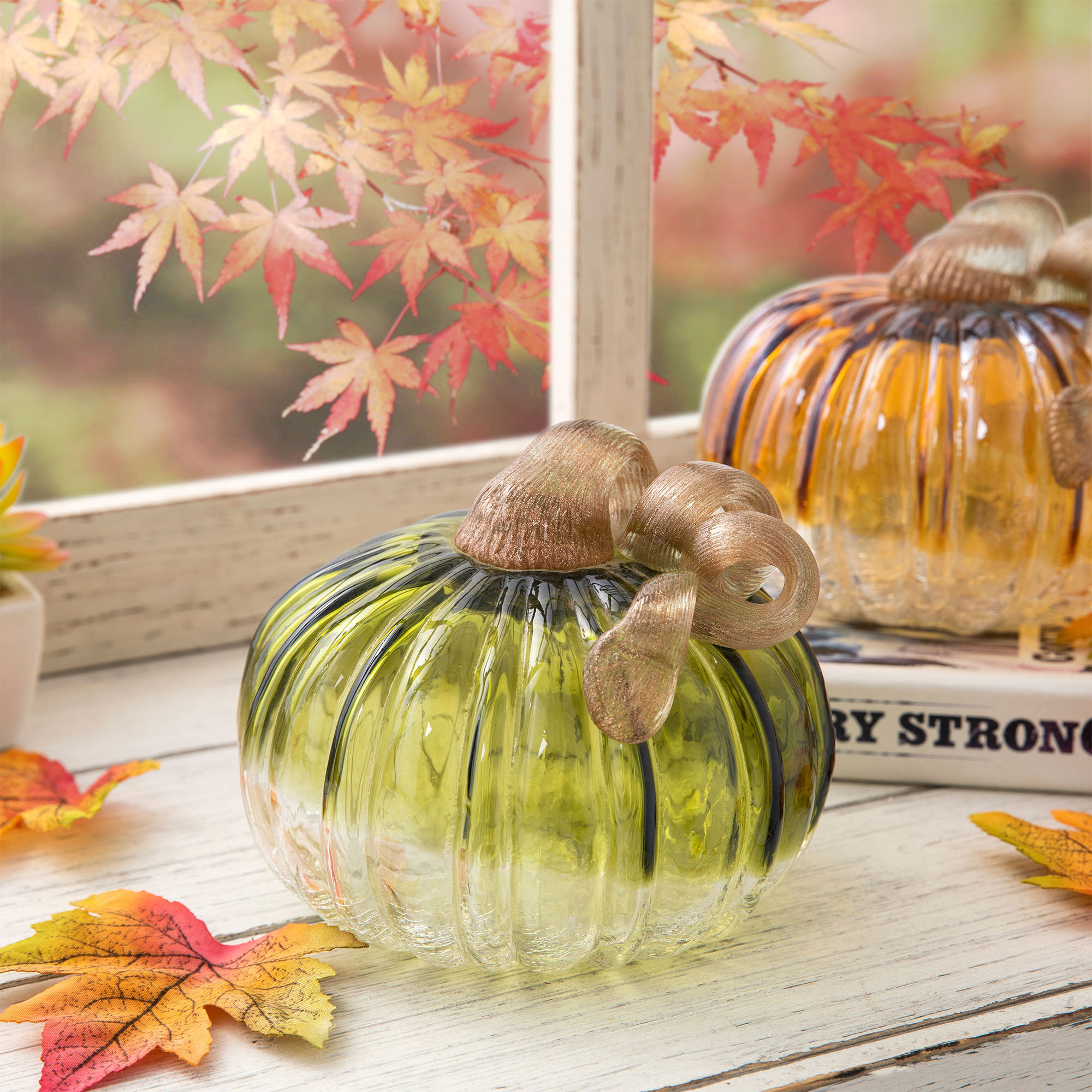 2 Piece Crackle Glass Pumpkin Set, 4.72" H x 5.91" W x 5.91" D, Green/Amber