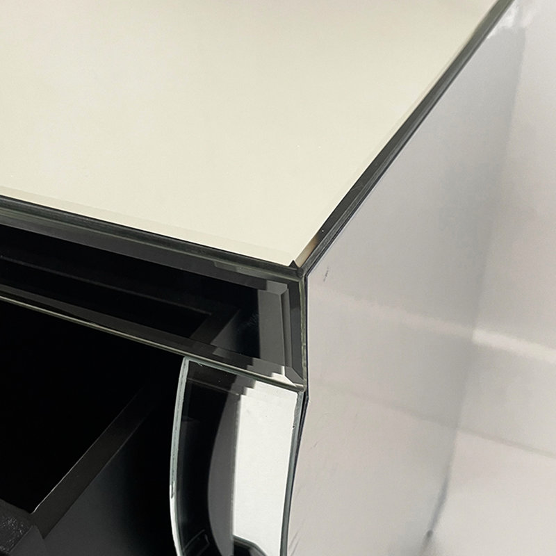 Table de chevet à miroir incurvée Baked