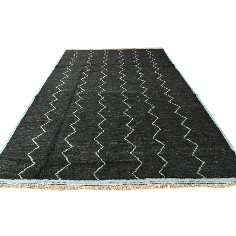 Tapis noir Iraheta