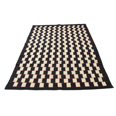 Noor Black and White Rug