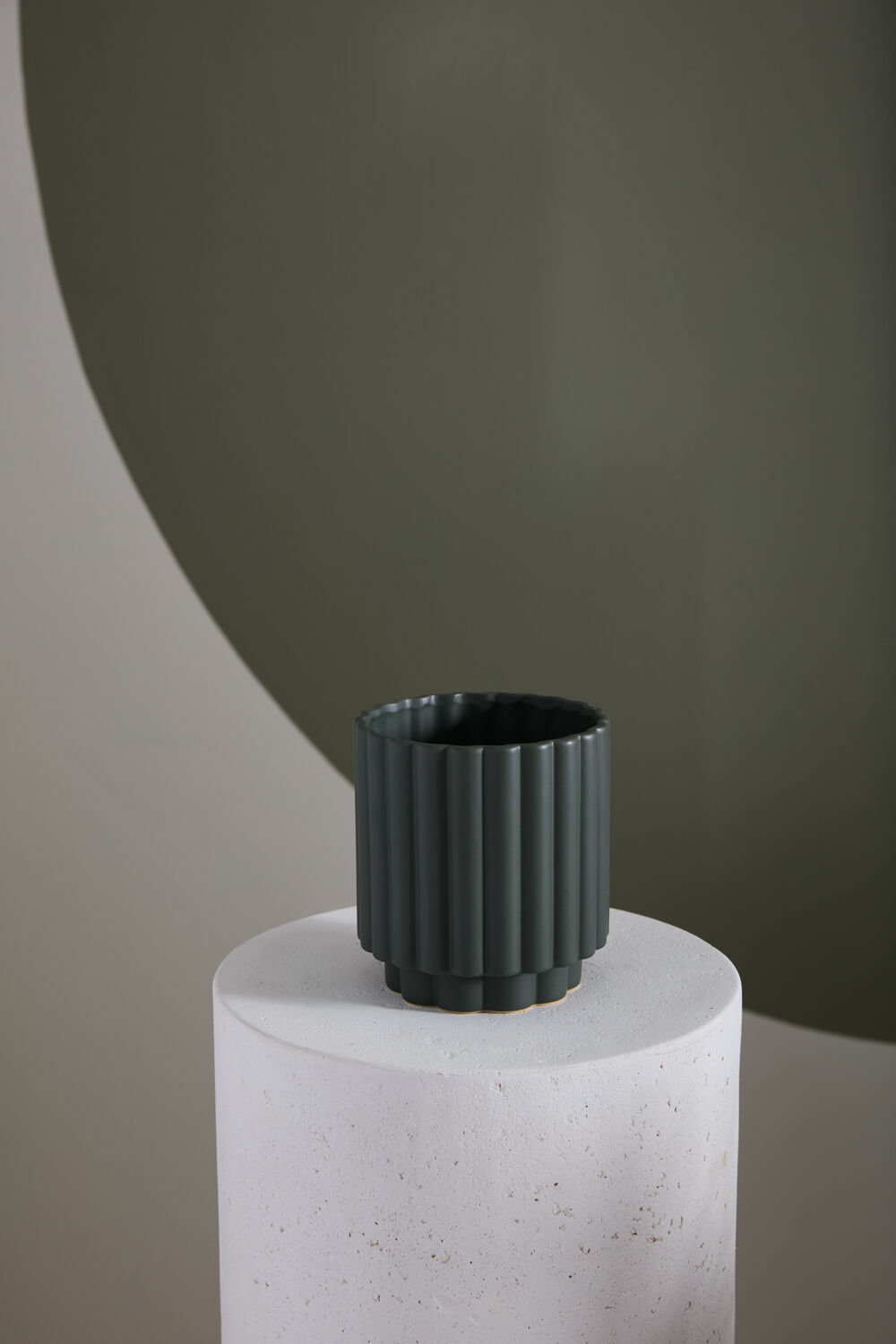 Ceramic Pot Planter, 6" H x 5.5" W x 5.5" D, Black